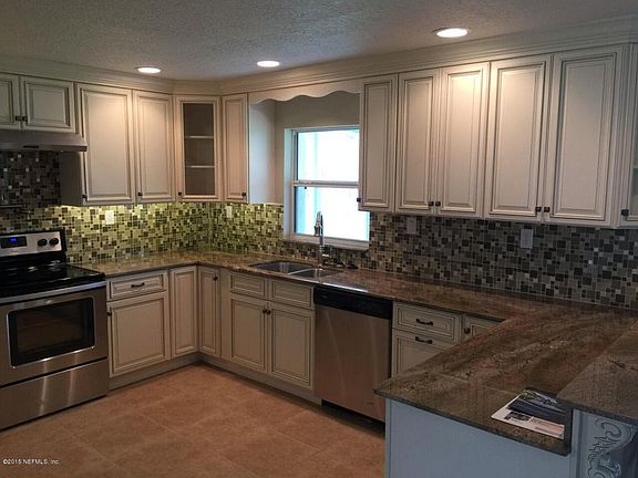 2nd image of 133 Cypress Dr