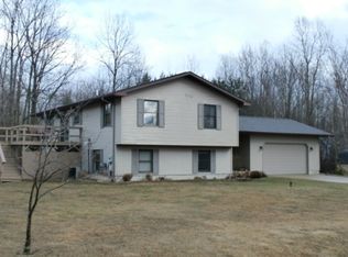 1575 S Tomei Dr, Midland, MI 48640