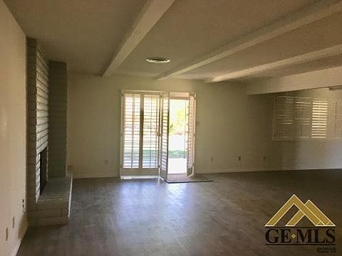 4th image of 4007 Crescent Dr