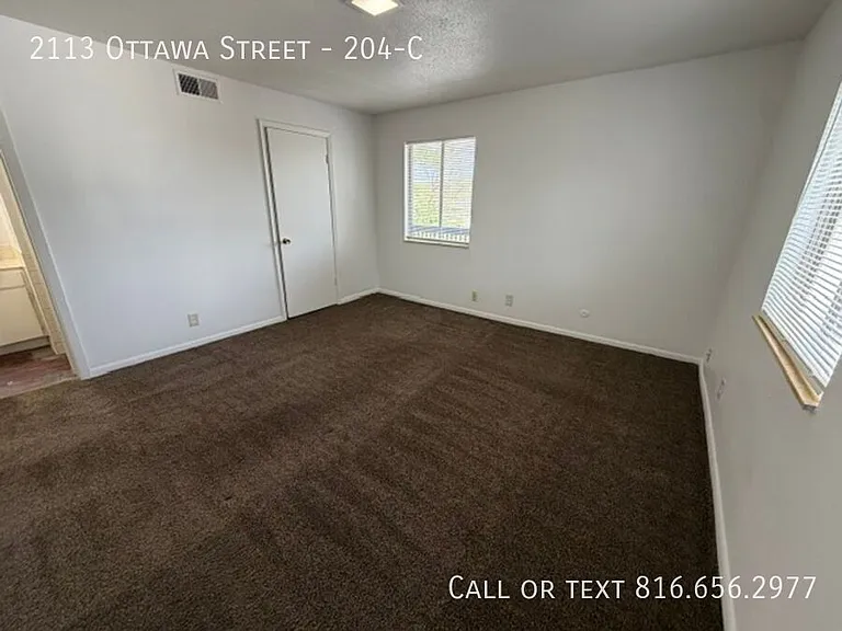 2113 Ottawa St #204C — Photo 39