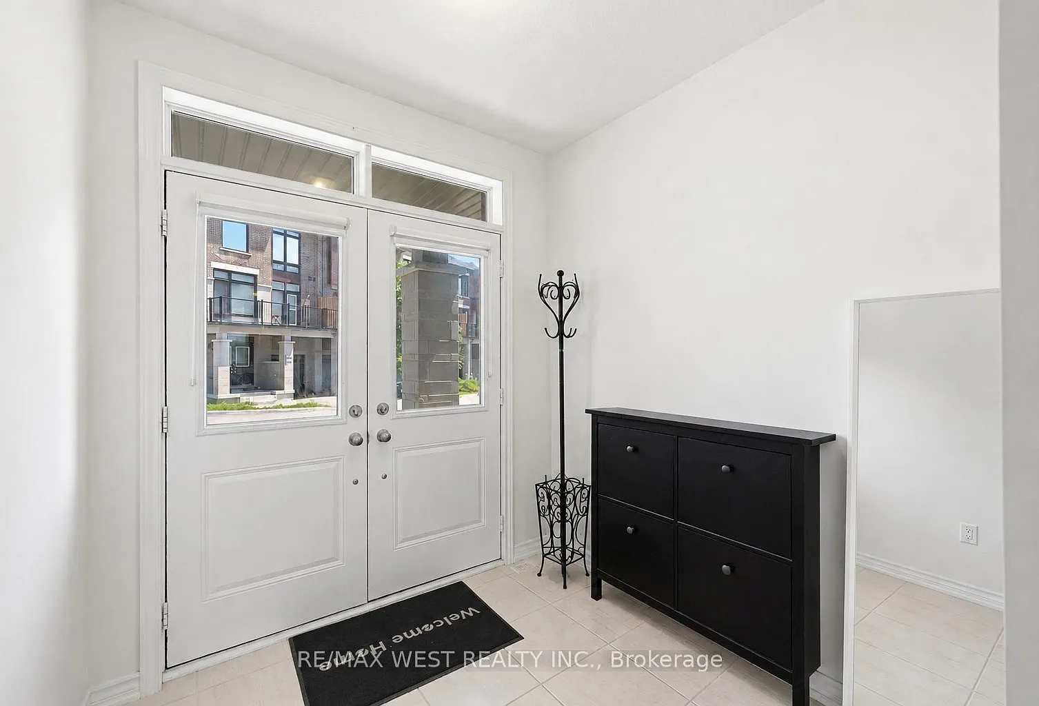 3 bed, $3,800 — Photo 3