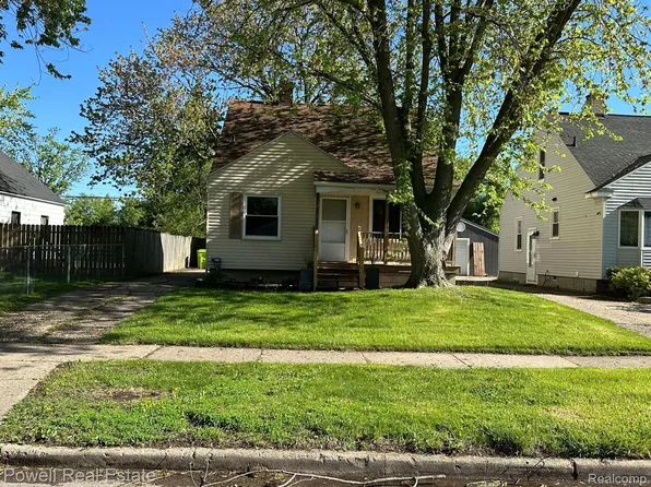 92 W Princeton Ave, Pontiac, MI 48340