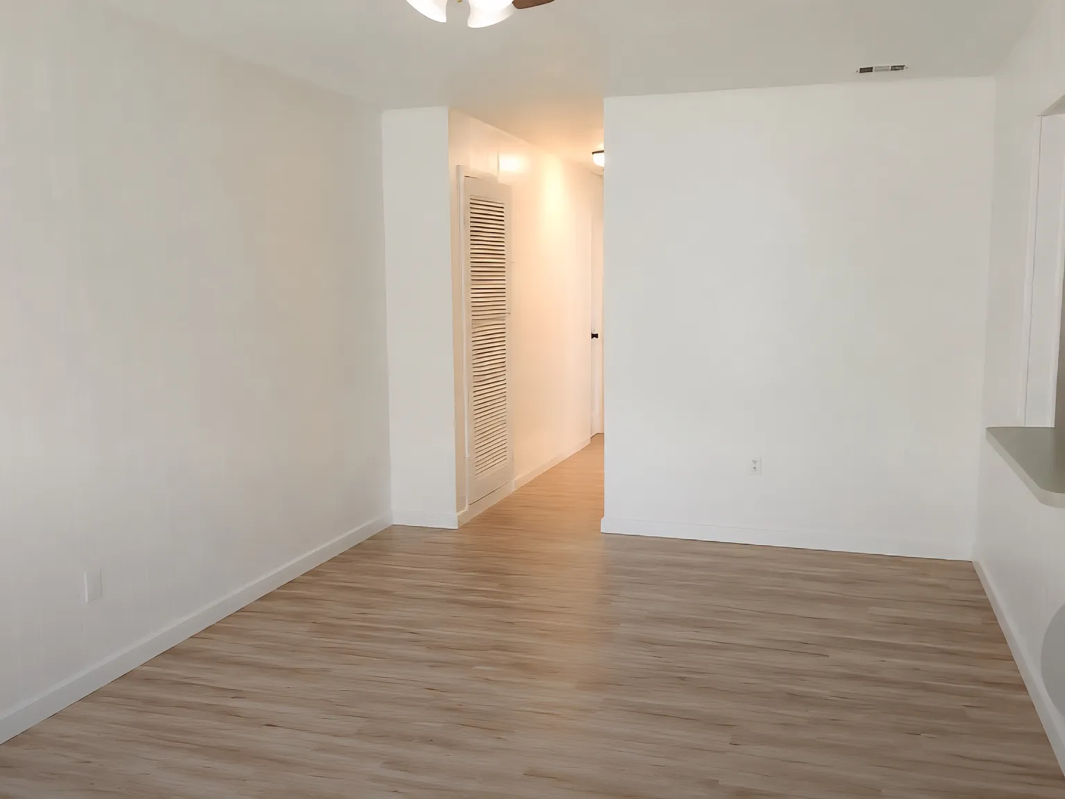 2 bed, 760 sqft, $990 — Photo 3