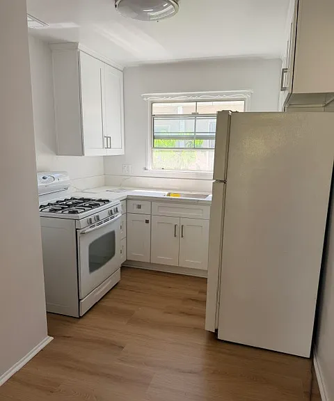 4210 Cahuenga Blvd #3 — Photo 5