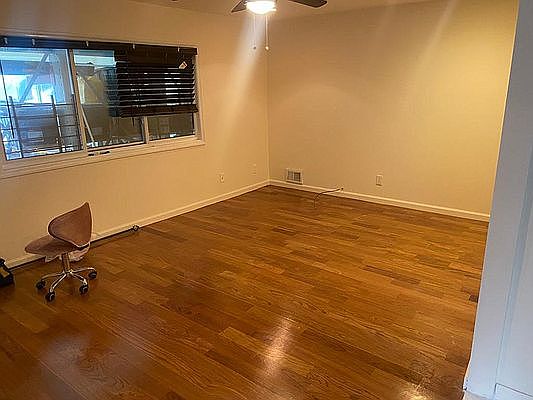 5th image of 109-65 Liverpool St #1