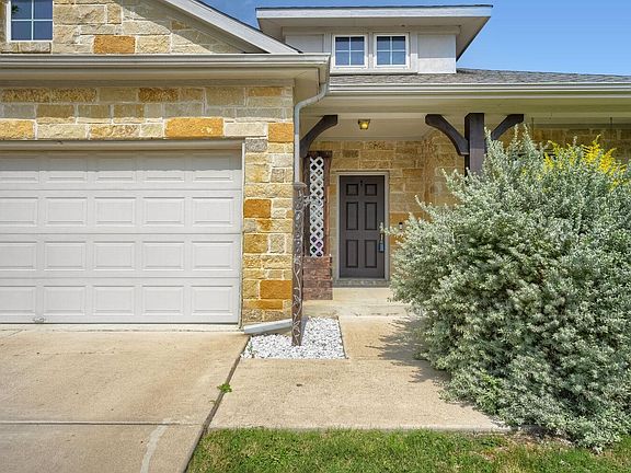 3rd image of 8038 Arezzo Dr