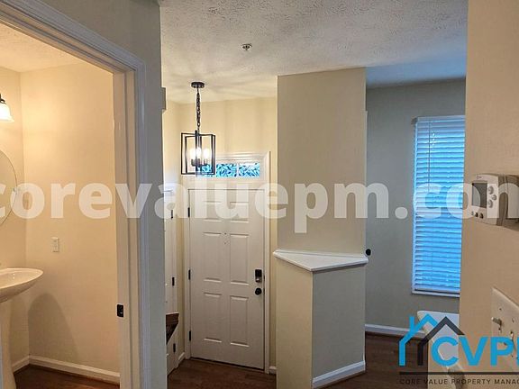 3rd image of 8511 Pine Meadows Dr