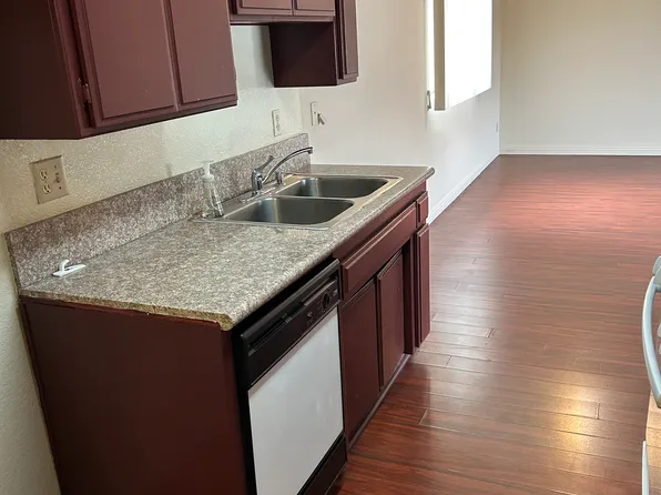 1969 S Beverly Glen Blvd APT 201, Los Angeles, CA 90025