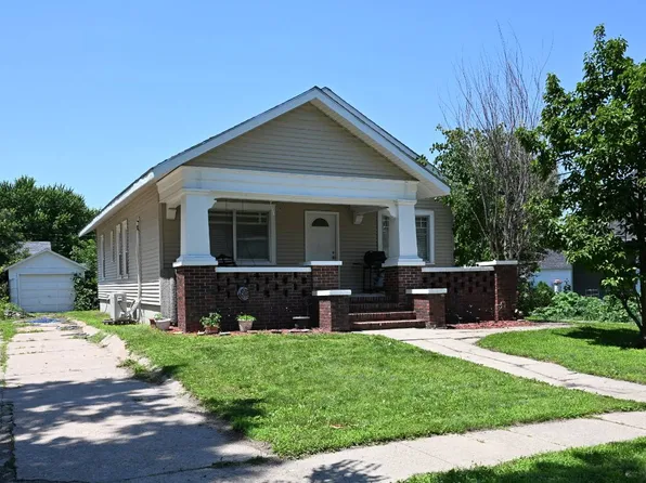 215 S 19th St, Ord, NE 68862