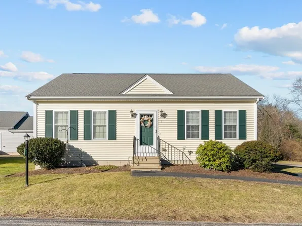 2 Marys Way, Lakeville, MA 02347