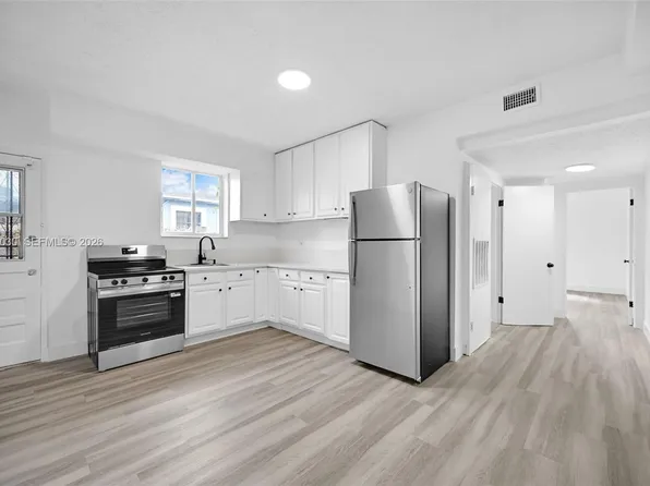 1391 NW 102nd St, Miami, FL 33147