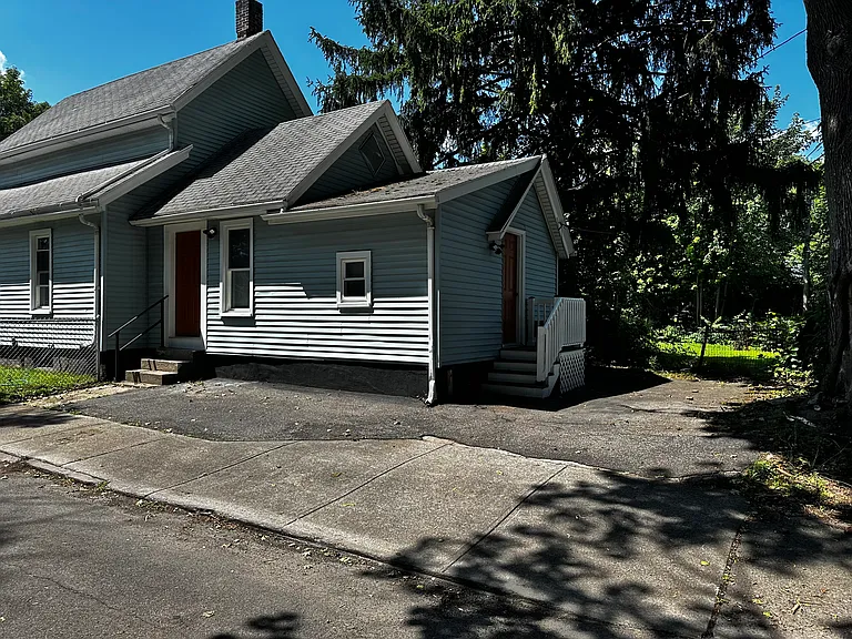 268 Jefferson Ter — Photo 3