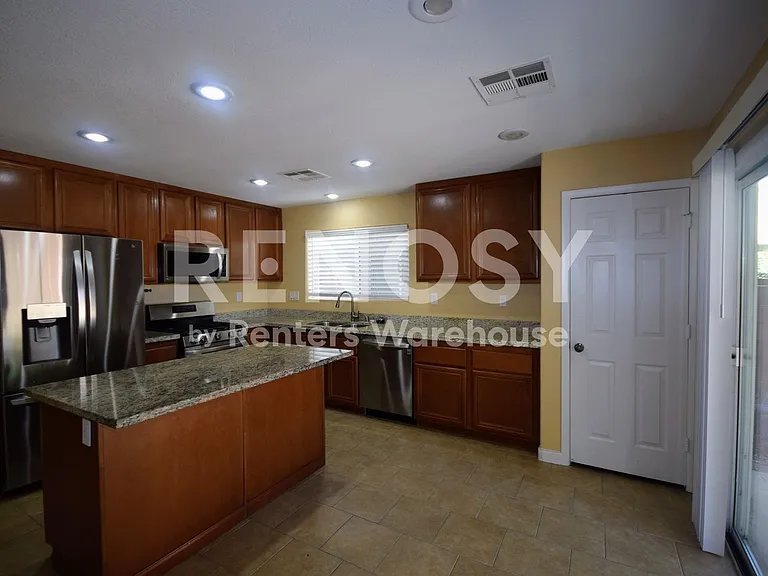 5333 Iron Crossing Ave — Photo 21