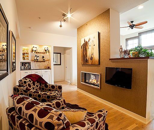 Fireplace Lounge