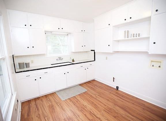 3rd image of 4911 Shoal Creek Blvd