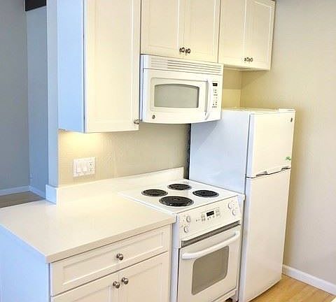 4th image of 3485 Alameda De Las Pulgas APT 10