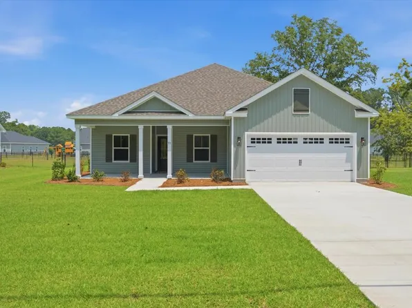 93 Ennis Rd, Pembroke, GA 31321