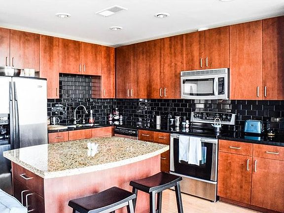 2nd image of 155 Court Ave #1209