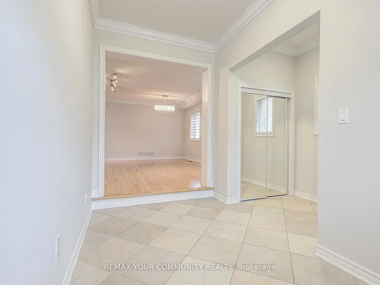76 Ivy Glen Dr — Photo 6