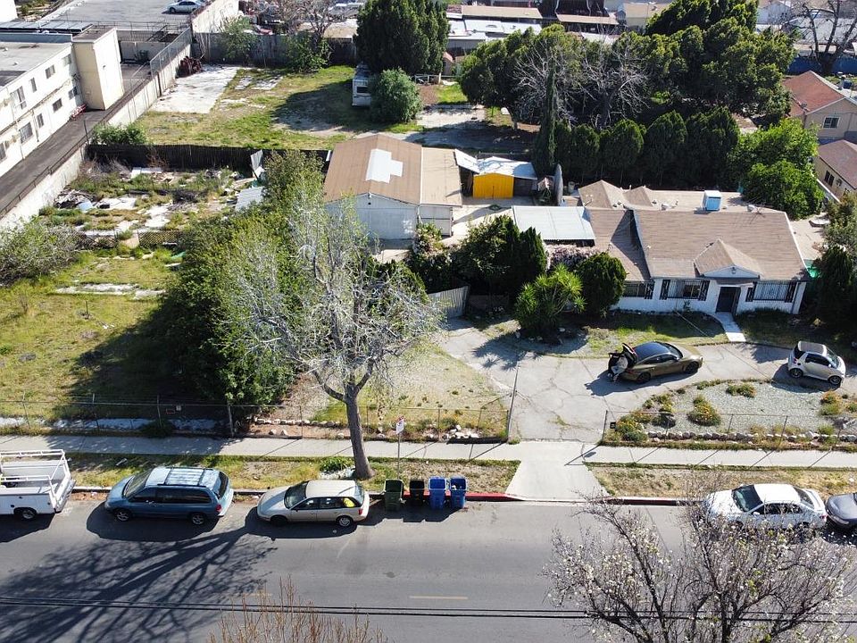 1st image of 14840 Chase St