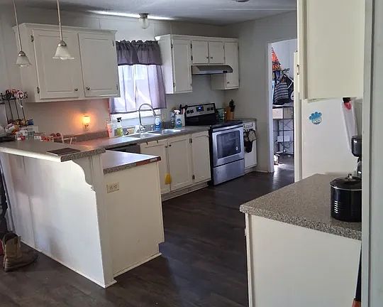 2nd image of 3163 Ownby Rd
