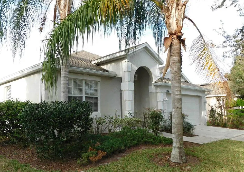 4 bed, 2025 sqft, $2,795 — Photo 1