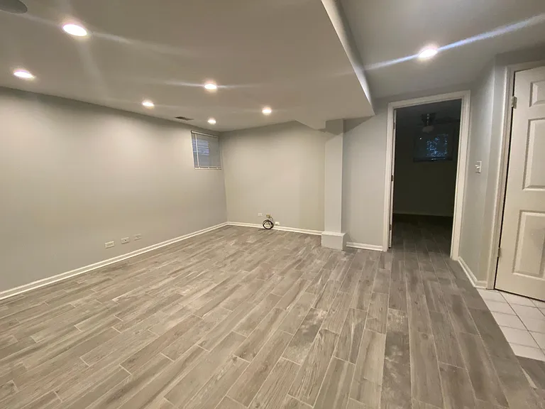 3916 N Seeley Ave #G — Photo 2