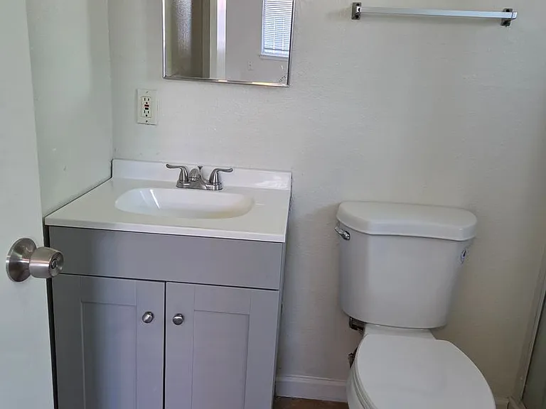 1514 Hayden Ave — Photo 13