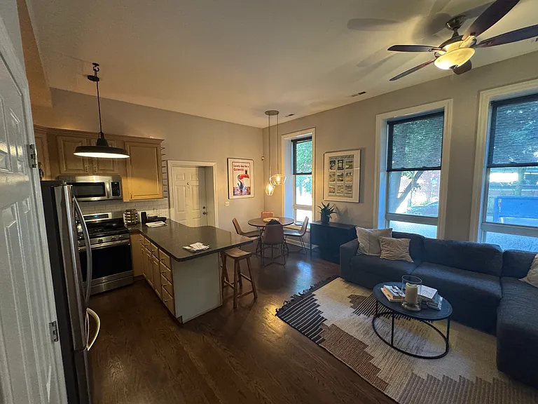 1344 N North Park Ave #1 — Photo 2