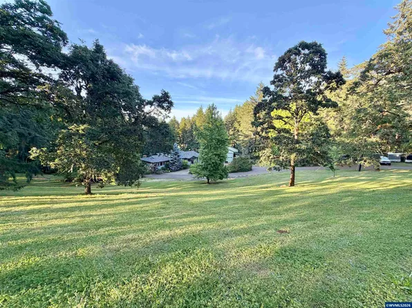 6135 Skyline Rd S, Salem, OR 97306