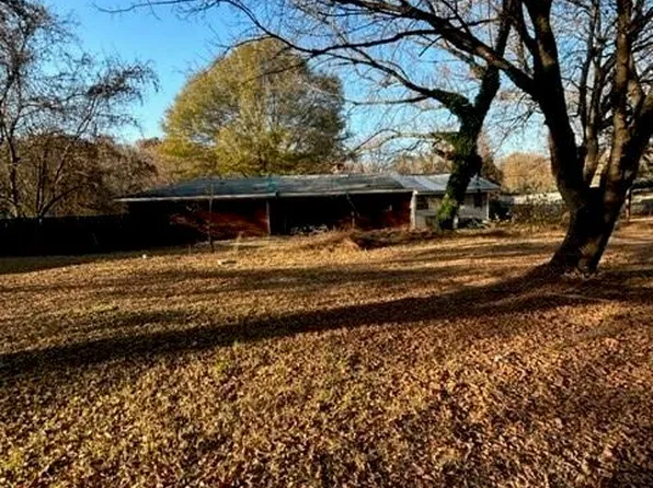 5515 Bethania Rd, Pfafftown, NC 27040