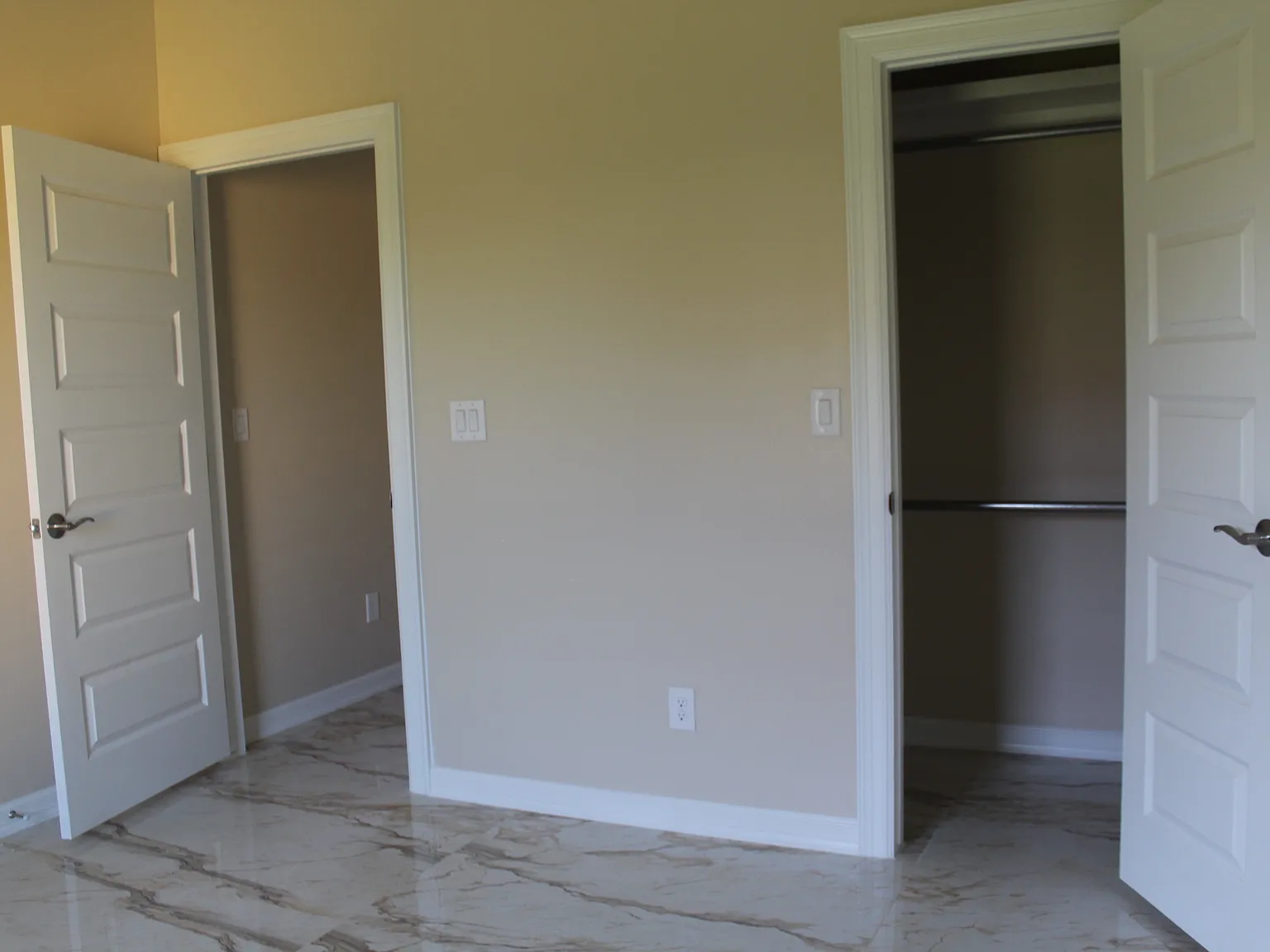 4 bed, 1584 sqft, $2,100 — Photo 4
