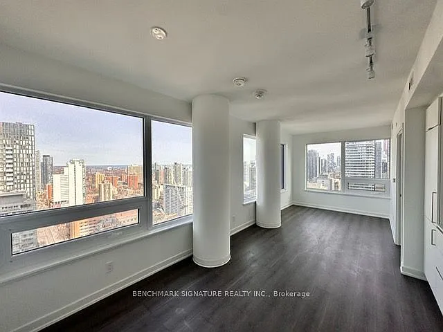 8 Wellesley St W #3312 — Photo 5