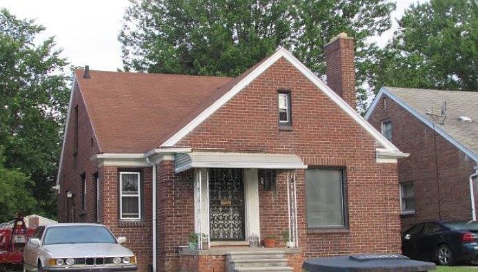 2nd image of 9459 Beaconsfield St