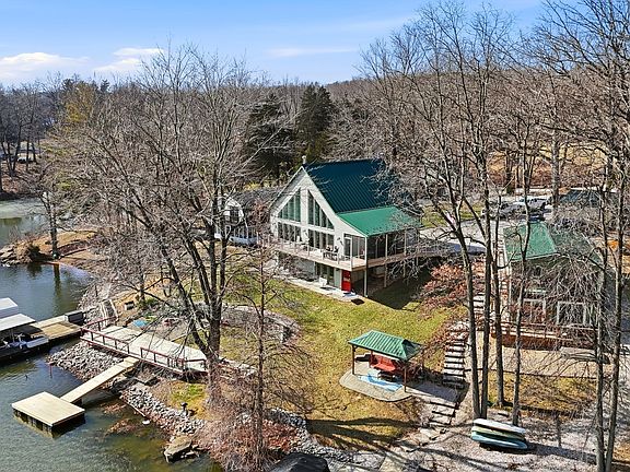 2nd image of 4441 Fields Ln