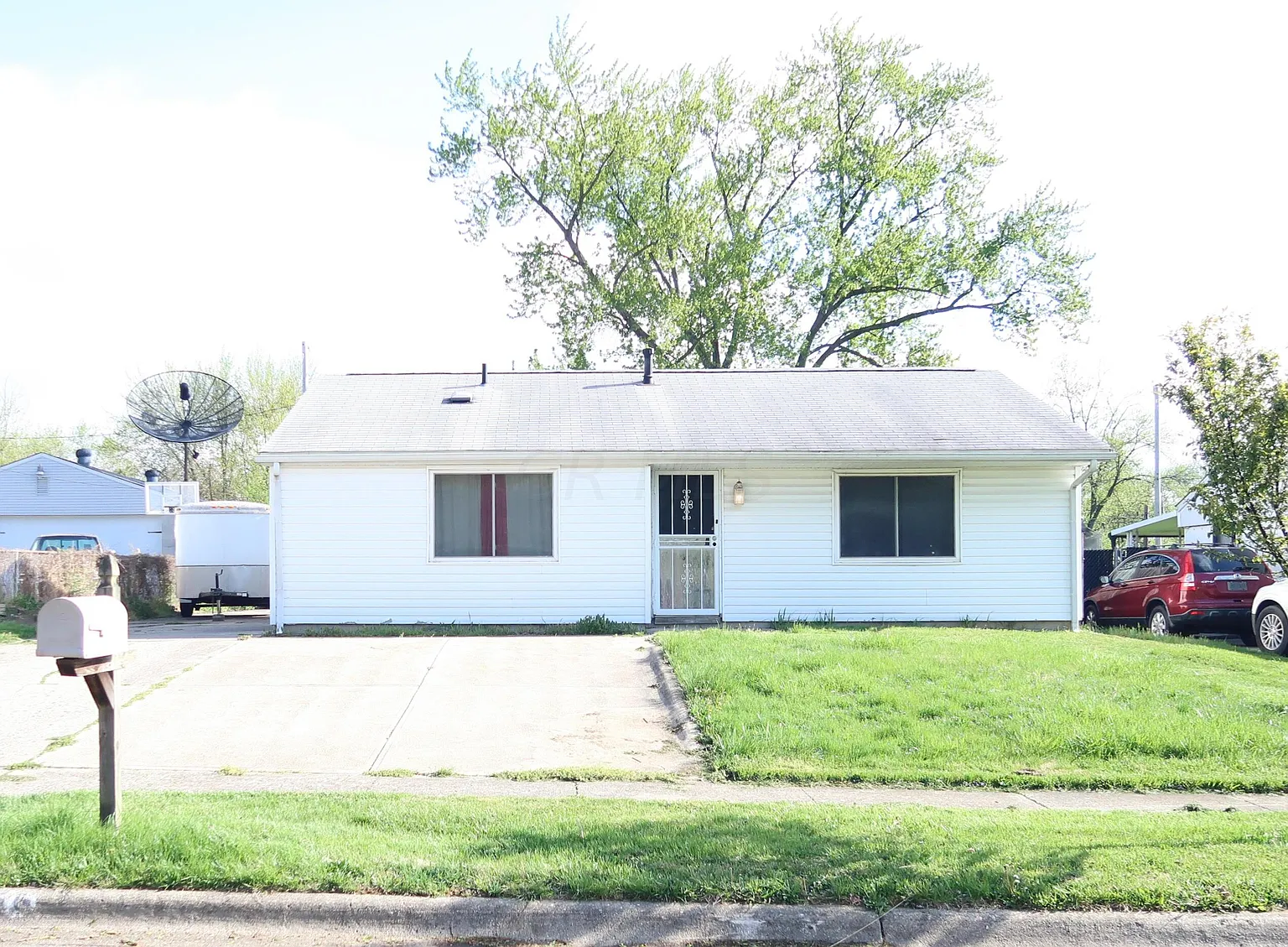 2656 Sherborne Cres photo 1
