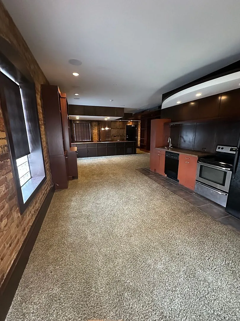 110 E. Allegan Lofts (Accord Management LLC) — Photo 4
