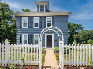 89 Congress St, Amesbury, MA 01913
