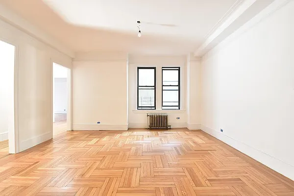 Rented by (Legacy) NY Quality Living Uptown | media 6