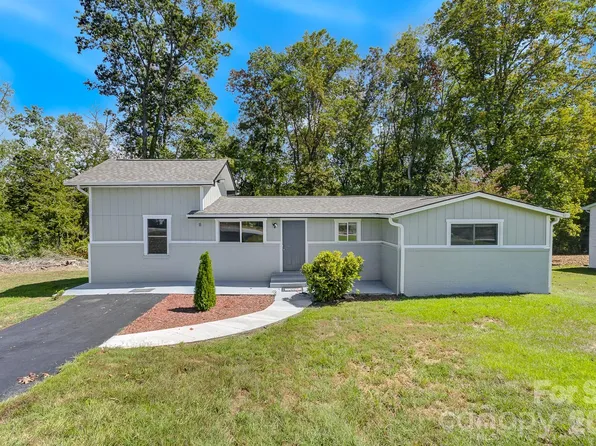 21 Oak Hill Dr, Asheville, NC 28806