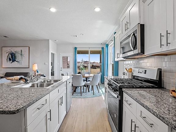 5th image of 8609 Big Apple Dr