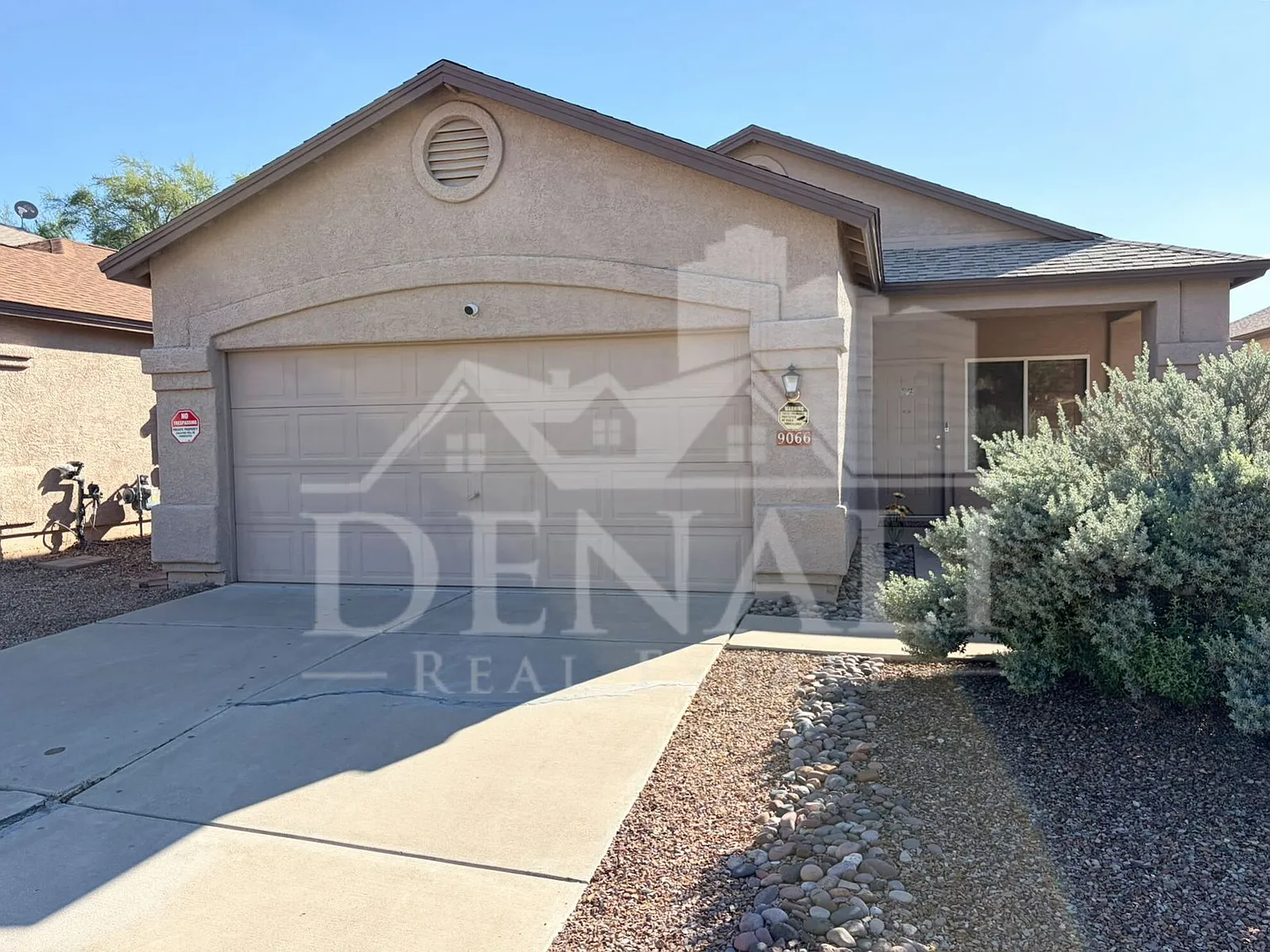 3 bed, 2.0 bath, 1286 sqft, $1,895 — Photo 1