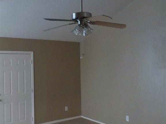 4th image of 1316 Greenway Dr