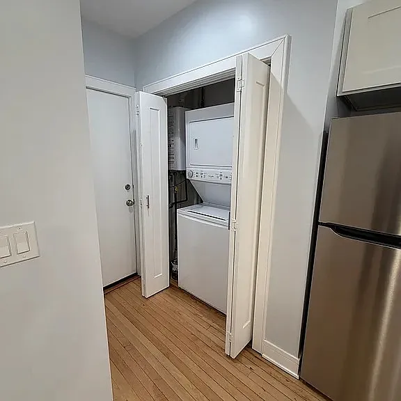 5411 N Campbell Ave #1F — Photo 2