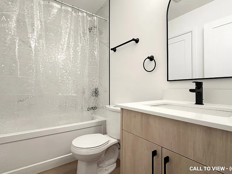 1415 Commissioners Rd W #2 — Photo 8
