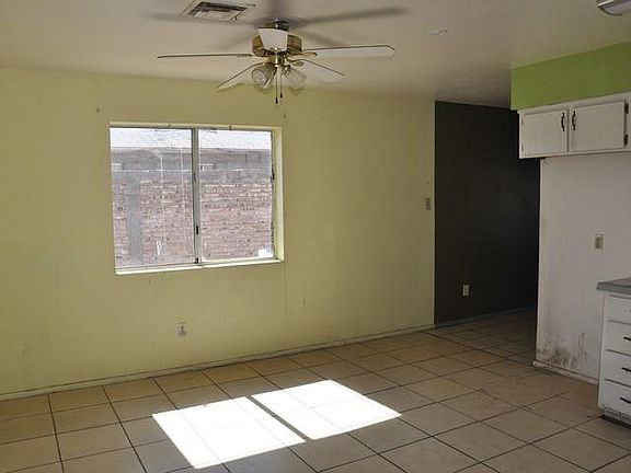 4th image of 747 N Pepp Dr