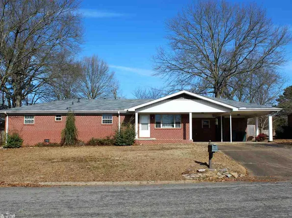 1208 Brownwood St, Malvern, AR 72104