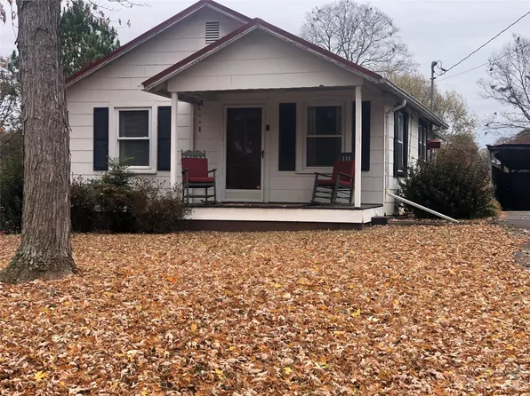 339 S 8th Ave, Maiden, NC 28650