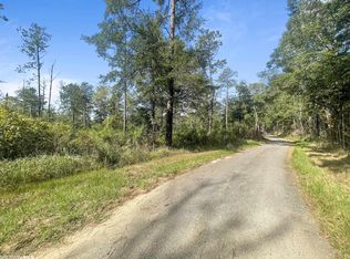 42464 Dixon Rd, Bay Minette, AL 36507