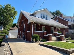 704 Linden St, Alton, IL 62002